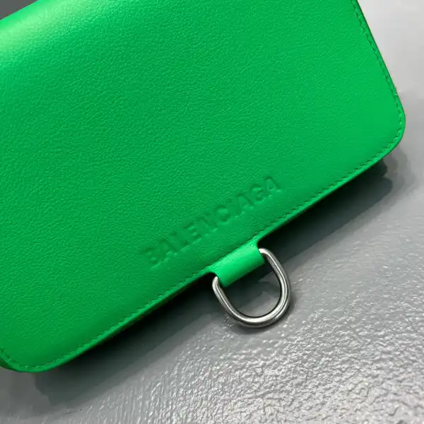 Tony Luxuries BALENCIAGA BONDAGE WALLET WITH CHAIN 0129