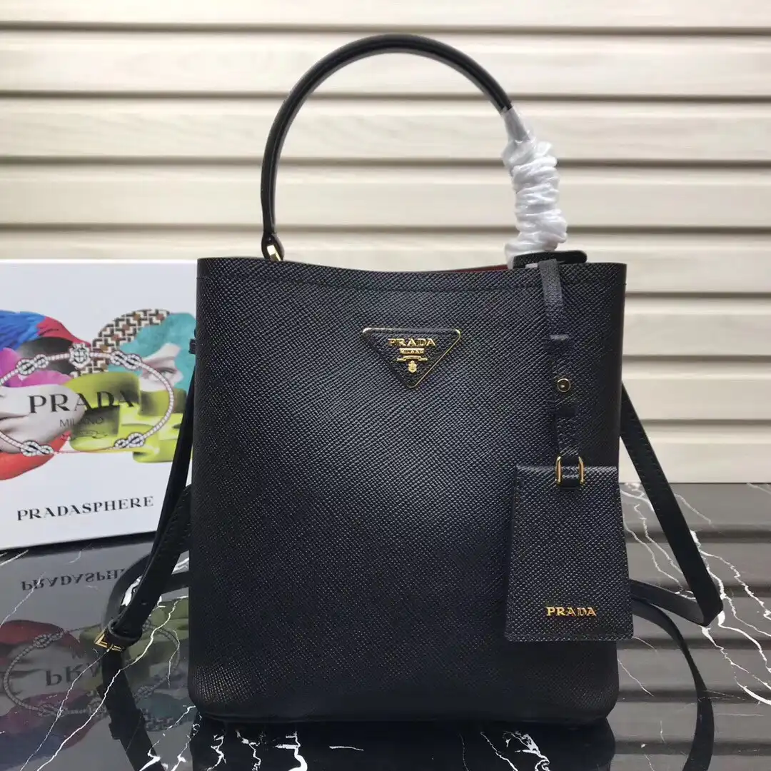 Prada Double 0130