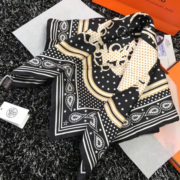 Tony Luxuries HERMES SCARF 0127