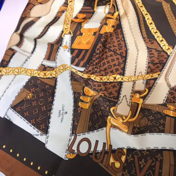 Tony Luxuries LOUIS VUITTON SCARF 0125