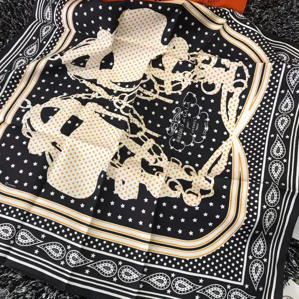 Tony Luxuries HERMES SCARF 0127