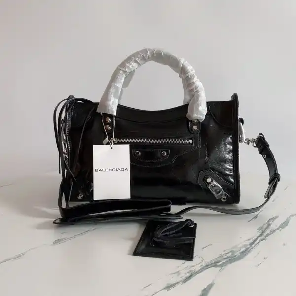 Tony Luxuries BALENCIAGA CHANELASSIC CITY 0129