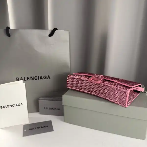 Tony Luxuries BALENCIAGA HOURGLASS WALLET ON CHAIN 0128