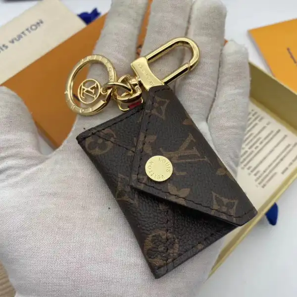 Tony Luxuries LOUIS VUITTON KIRIGAMI POUCH BAG CHARM AND KEY HOLDER 0127