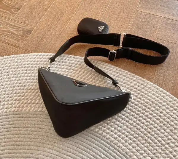 Tony Luxuries PRADA Triangle BAG 0205