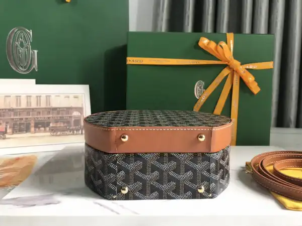 Tony Luxuries GOYARD The Alto Hatbox Trunk Bag 0204