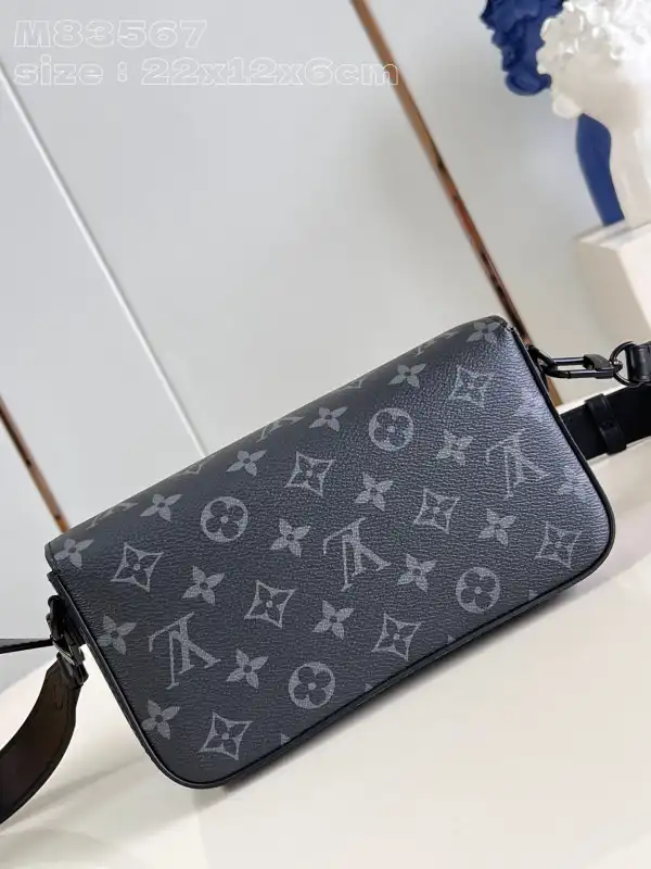 Tony Luxuries LOUIS VUITTON Montsouris Wearable Wallet 0203